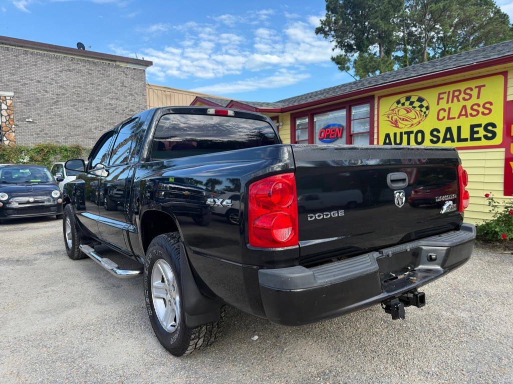 2011 Dodge Dakota Image 8