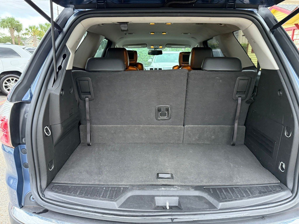 2012 GMC Acadia Image 9