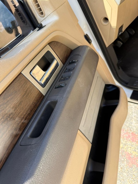 2013 Ford F-150 Image 9