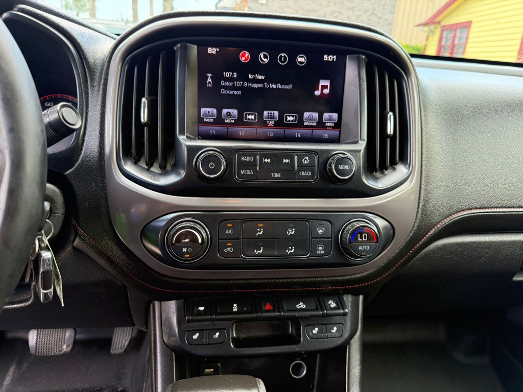 2016 GMC Canyon Image 16