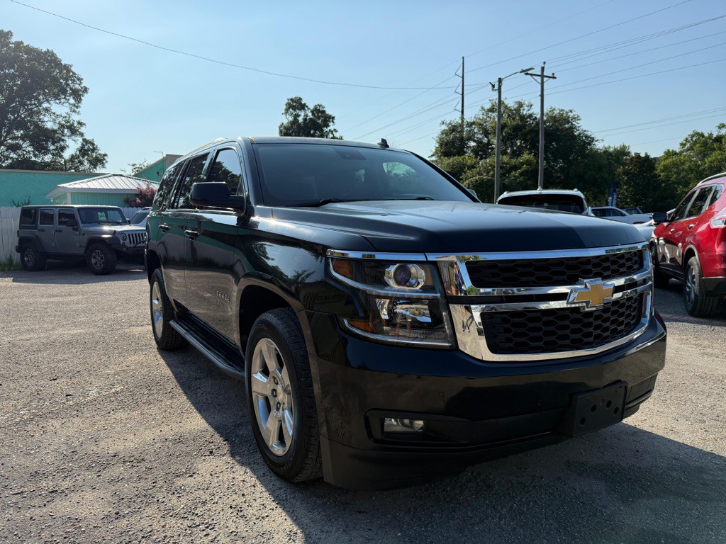 2015 Chevrolet Tahoe Image 2