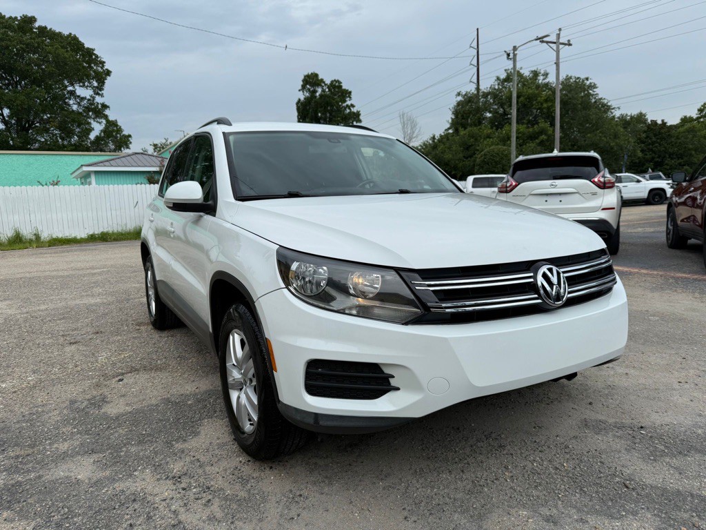 2017 Volkswagen Tiguan Image 2