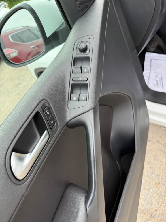 2017 Volkswagen Tiguan Image 10