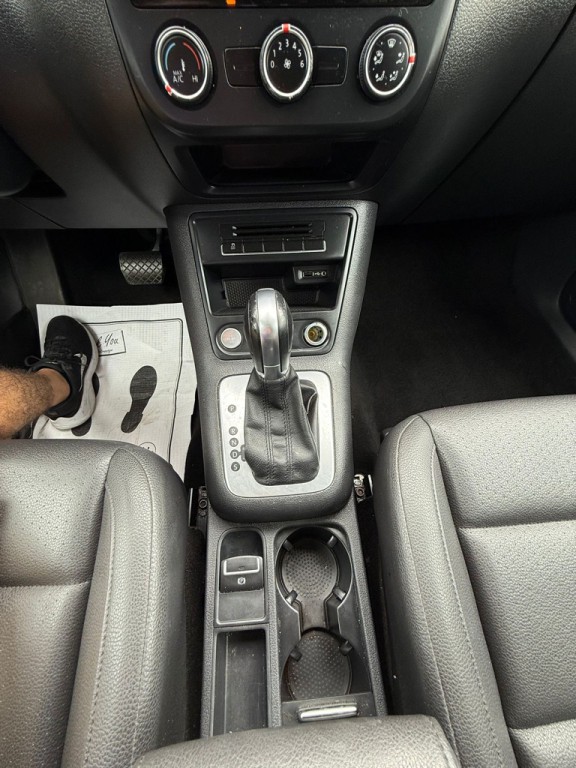 2017 Volkswagen Tiguan Image 12