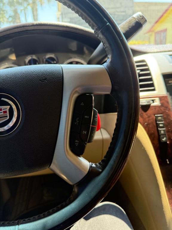2009 Cadillac Escalade Image 13