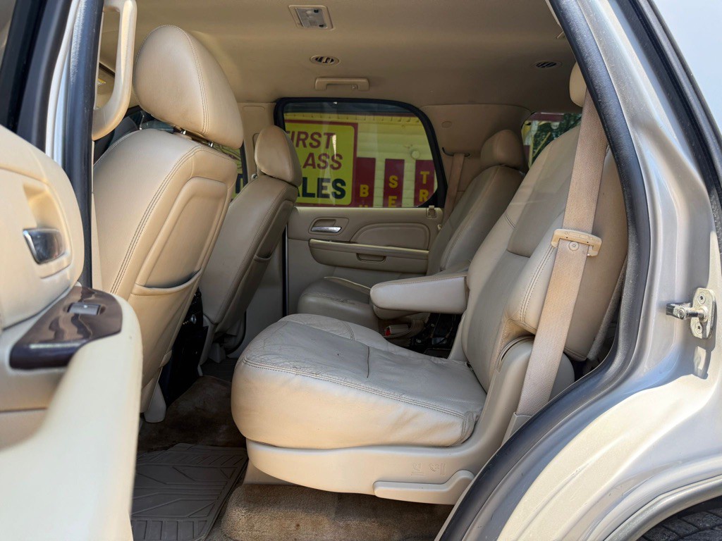 2009 Cadillac Escalade Image 20