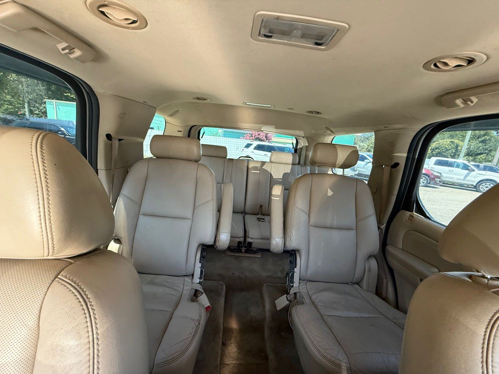 2009 Cadillac Escalade Image 21