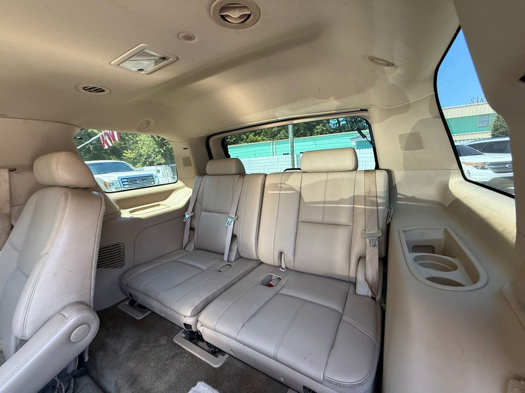 2009 Cadillac Escalade Image 22