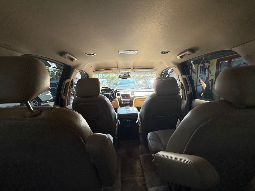 2009 Cadillac Escalade Image 23