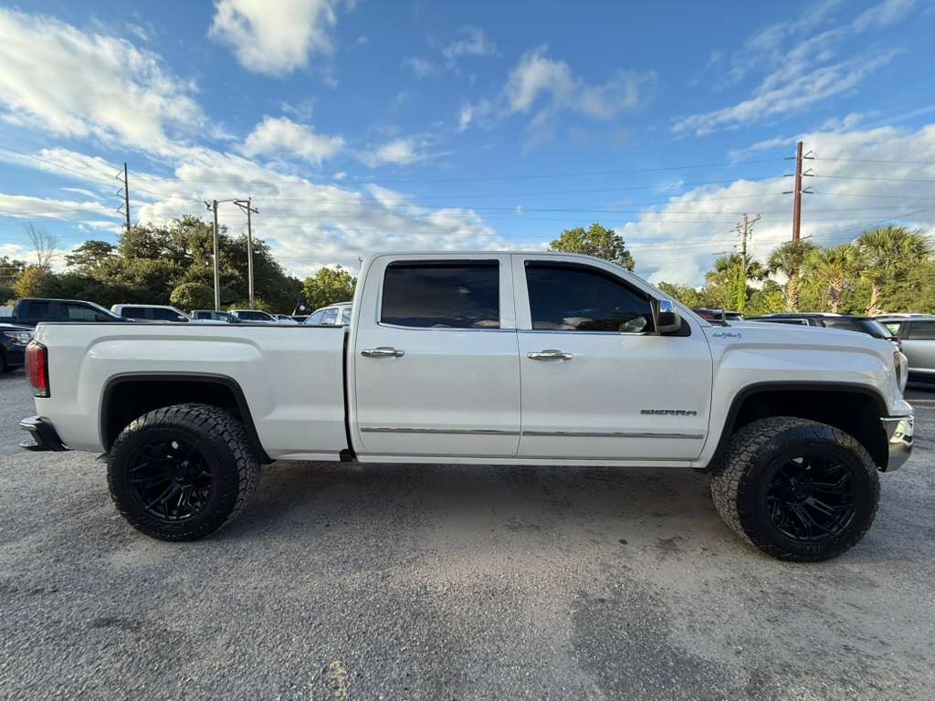 2017 GMC Sierra Image 9