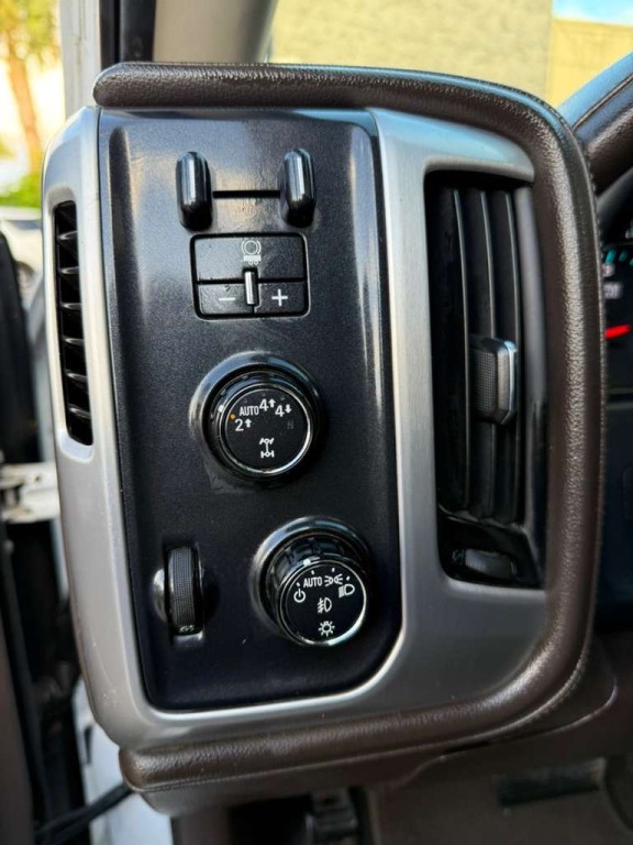 2017 GMC Sierra Image 18