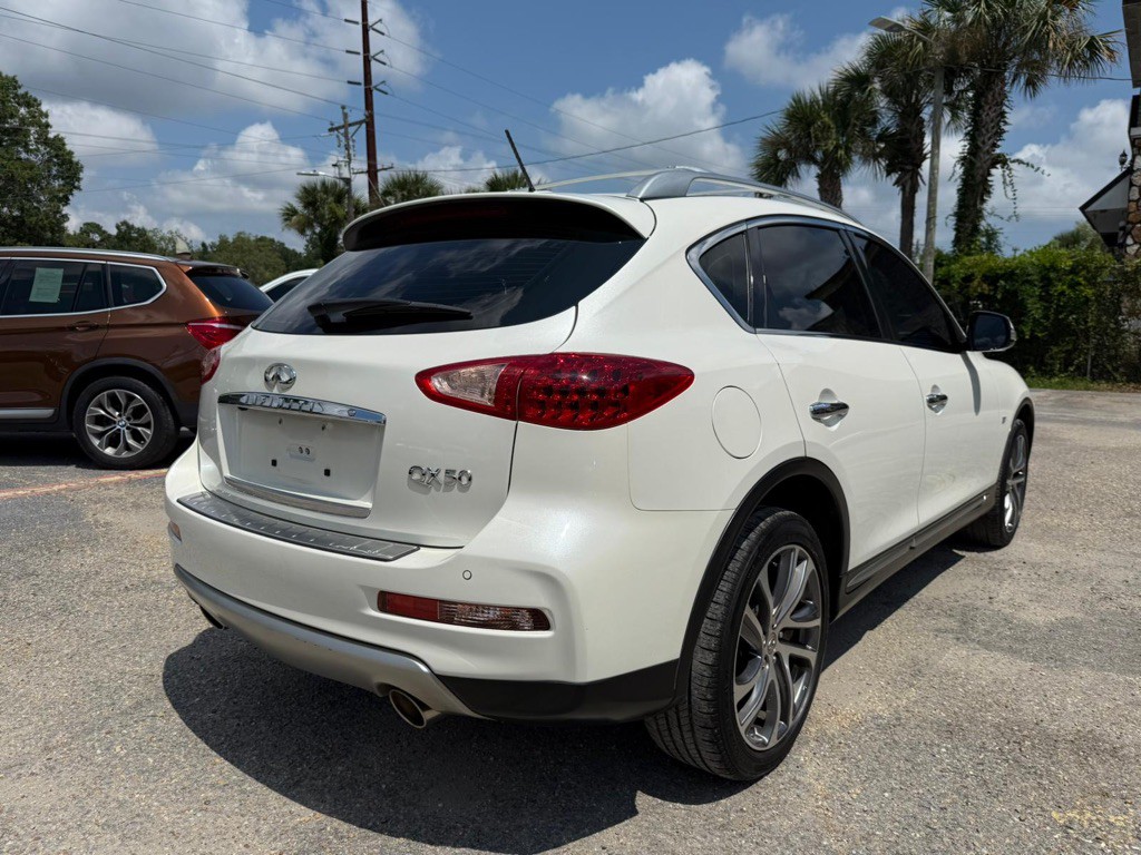 2017 INFINITI QX50 Image 8