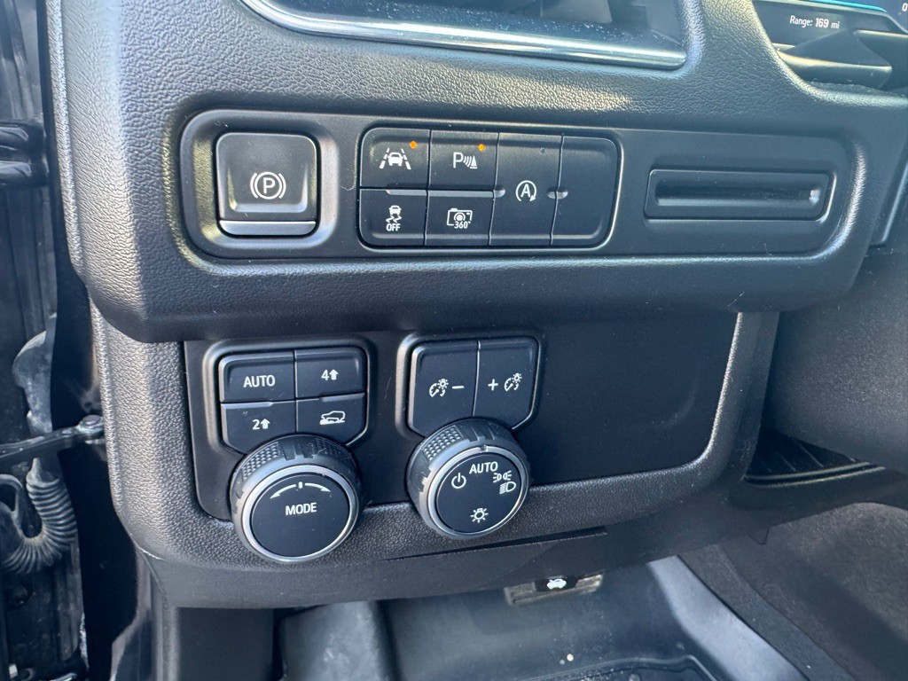 2023 Chevrolet Tahoe Image 13