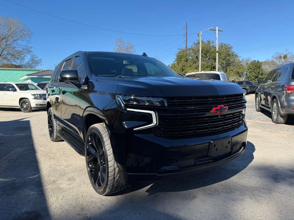 2023 Chevrolet Tahoe Image 2