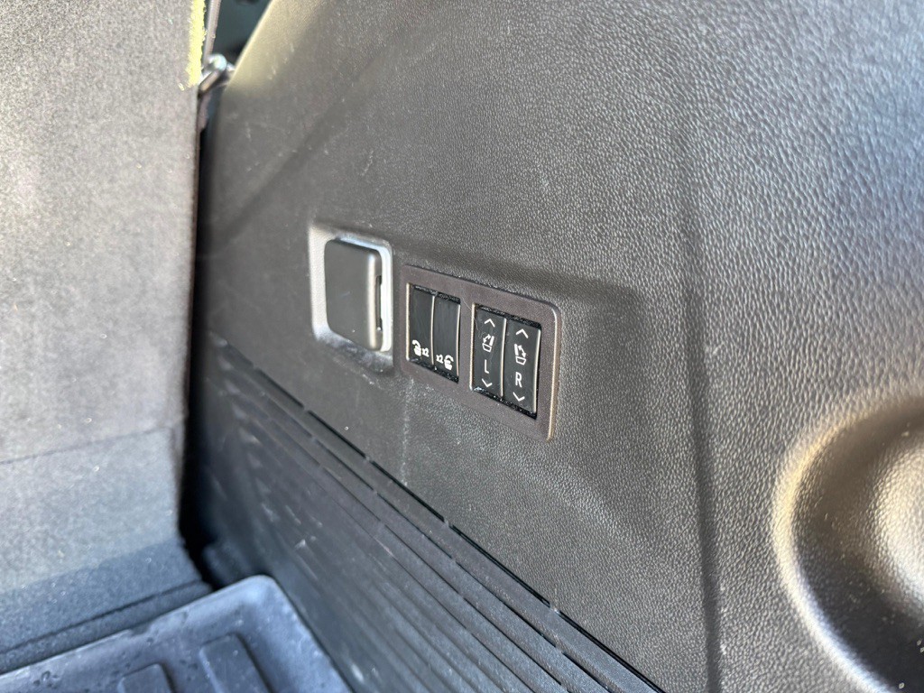 2023 Chevrolet Tahoe Image 25