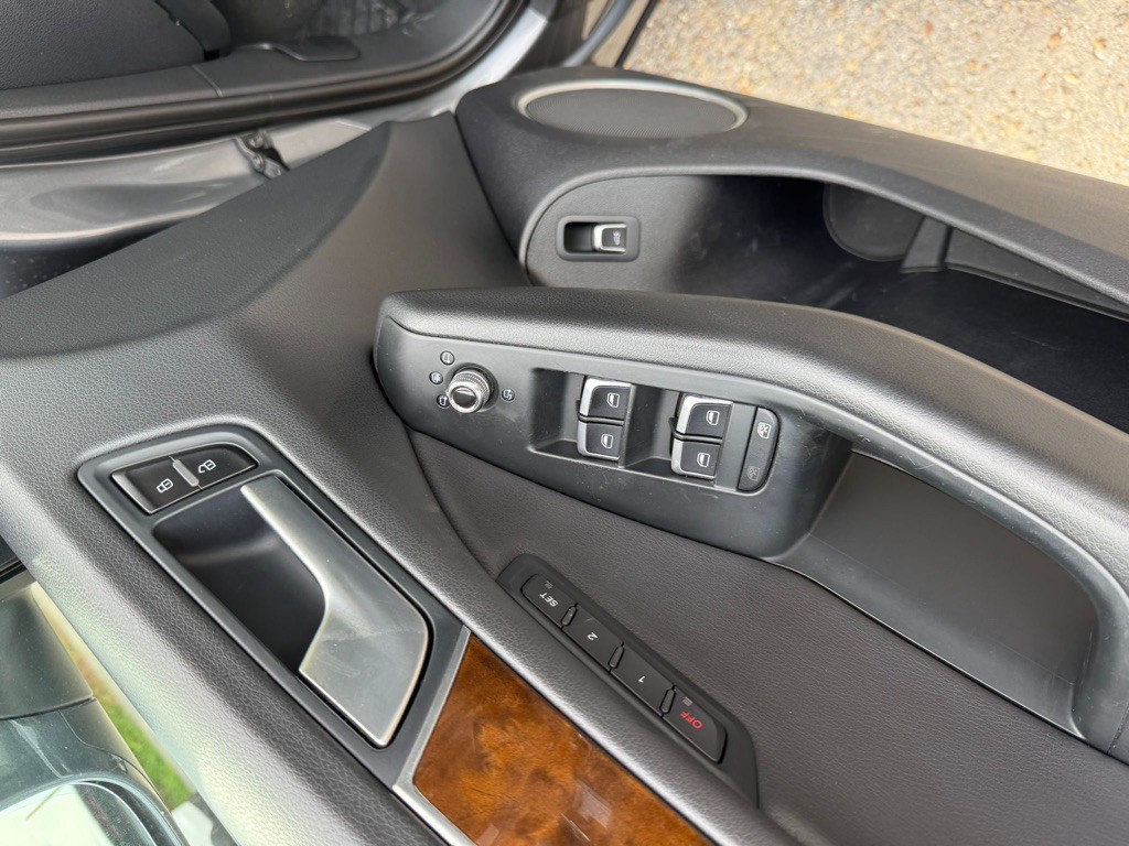2015 Audi Q5 Image 11