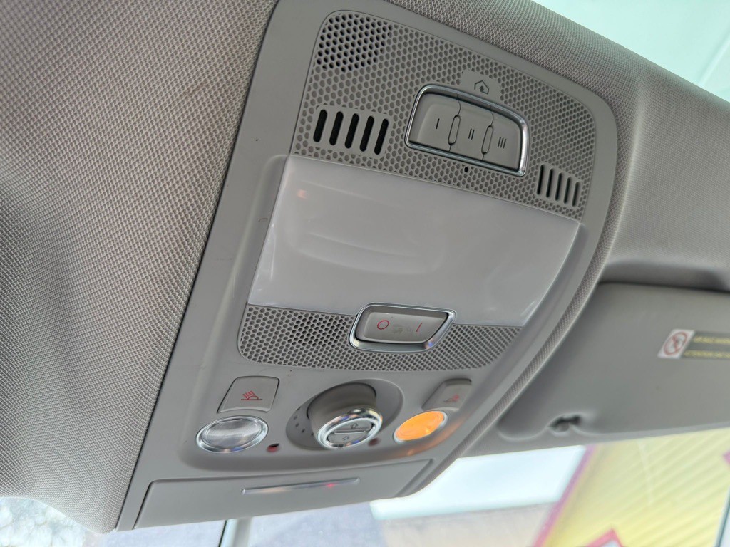 2015 Audi Q5 Image 20