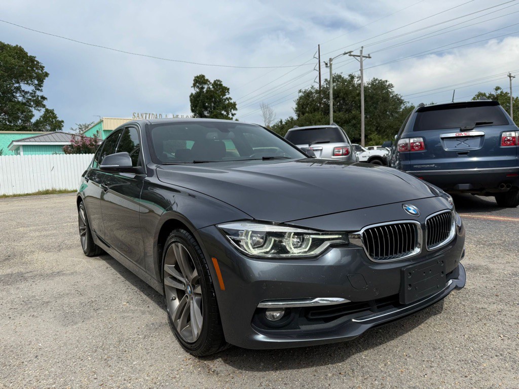 2016 BMW 3 Series Image 2