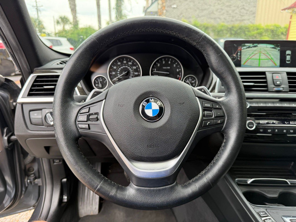 2016 BMW 3 Series Image 14