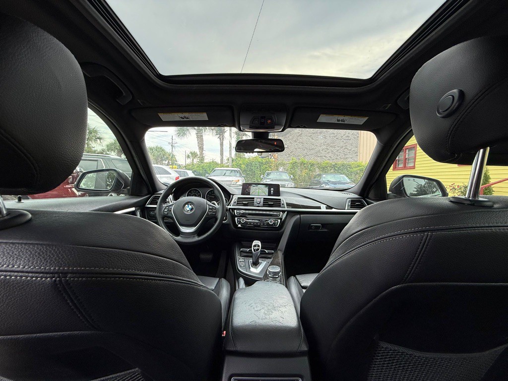 2016 BMW 3 Series Image 20