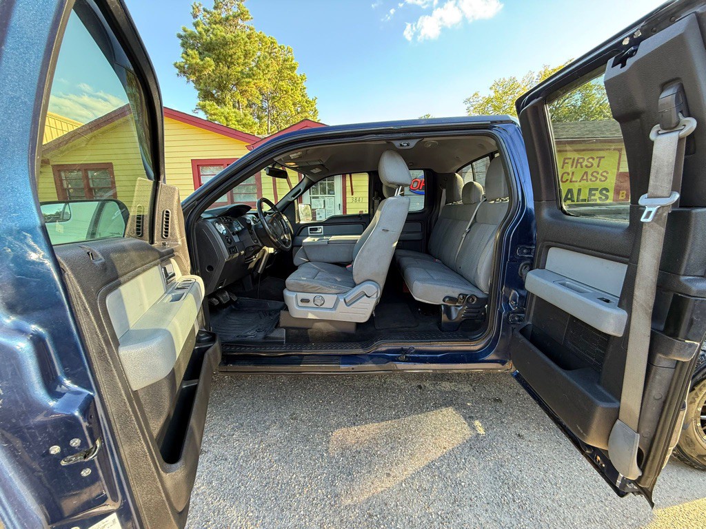 2011 Ford F-150 Image 12