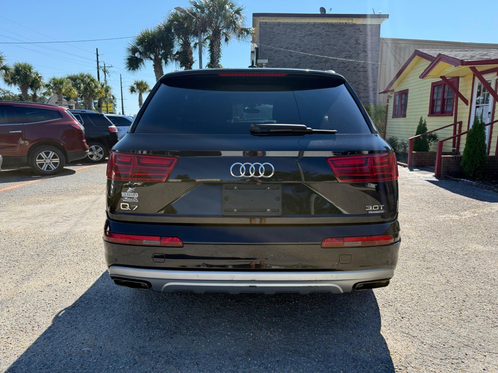 2017 Audi Q7 Image 10