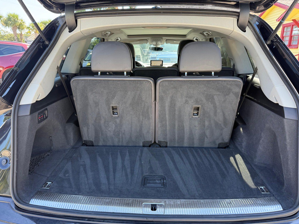 2017 Audi Q7 Image 11
