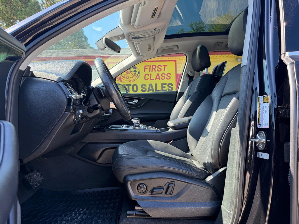 2017 Audi Q7 Image 18