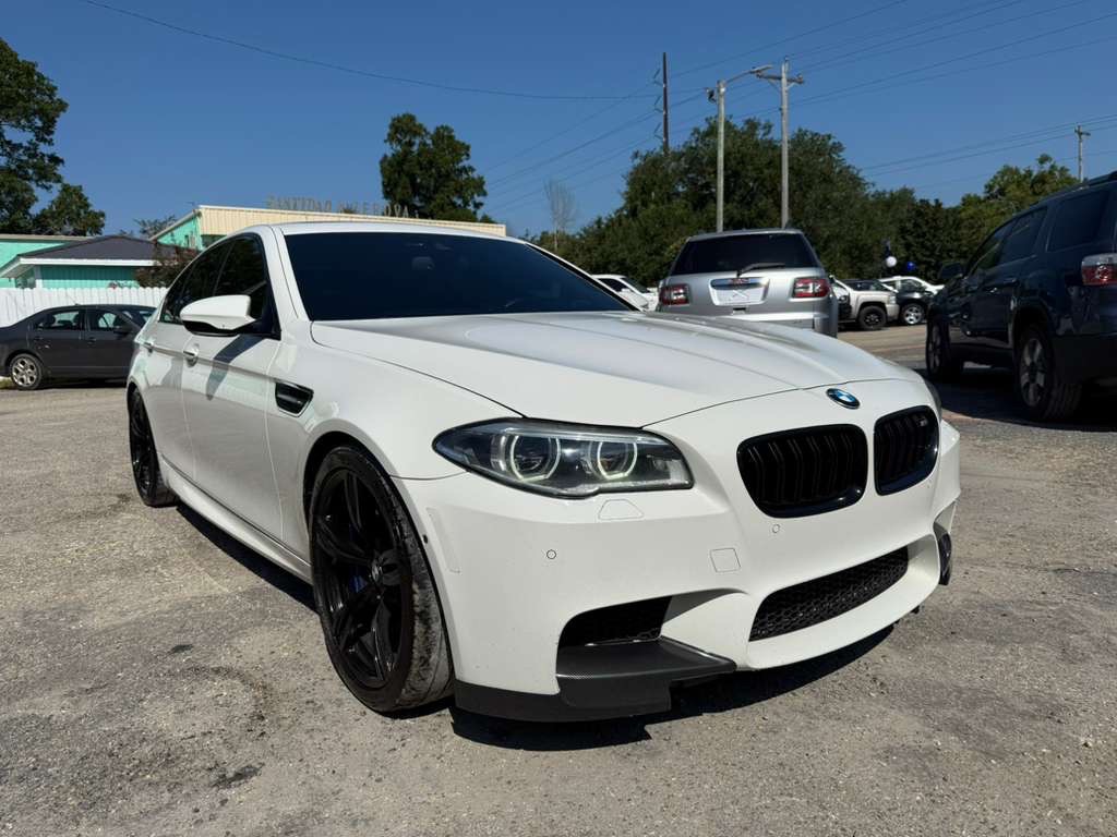 2016 BMW M5 Image 2