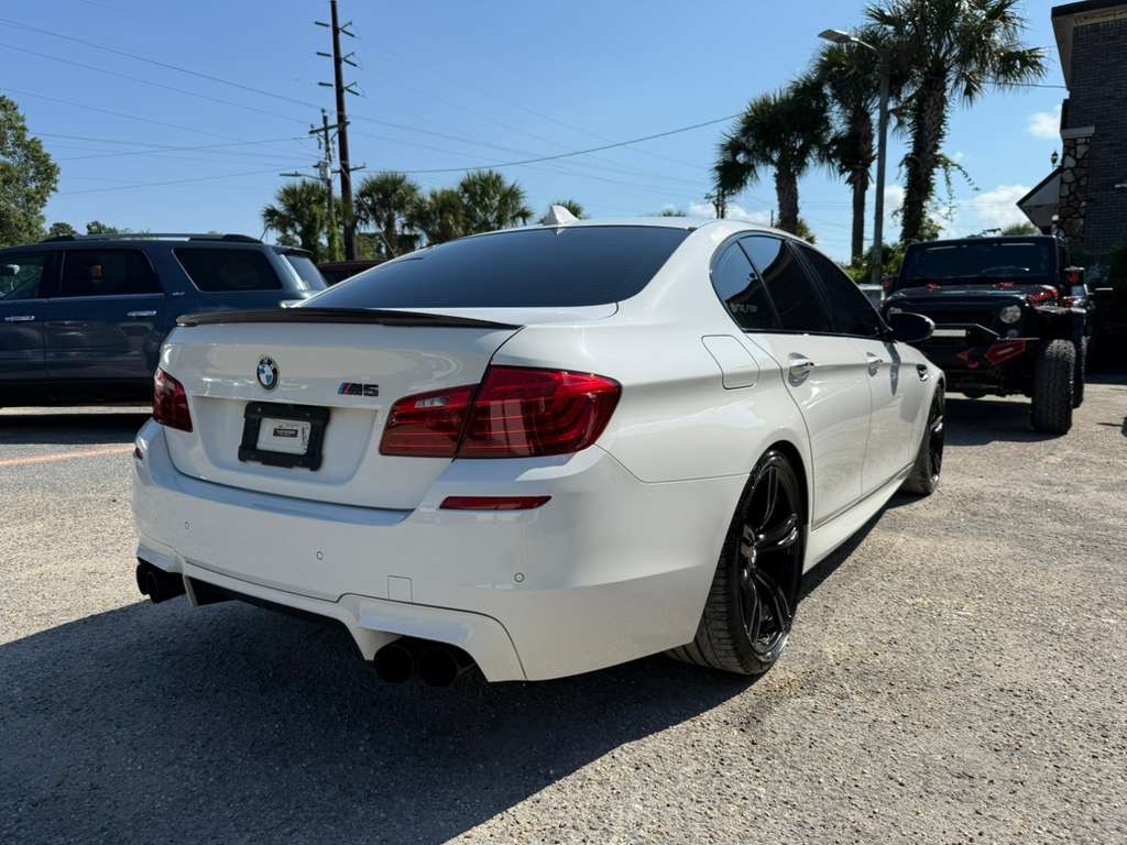2016 BMW M5 Image 7