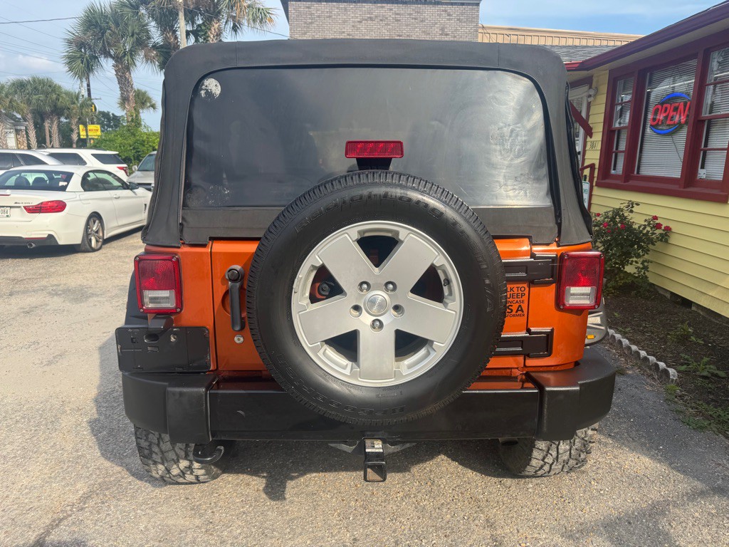 2011 Jeep Wrangler Unlimited Image 6