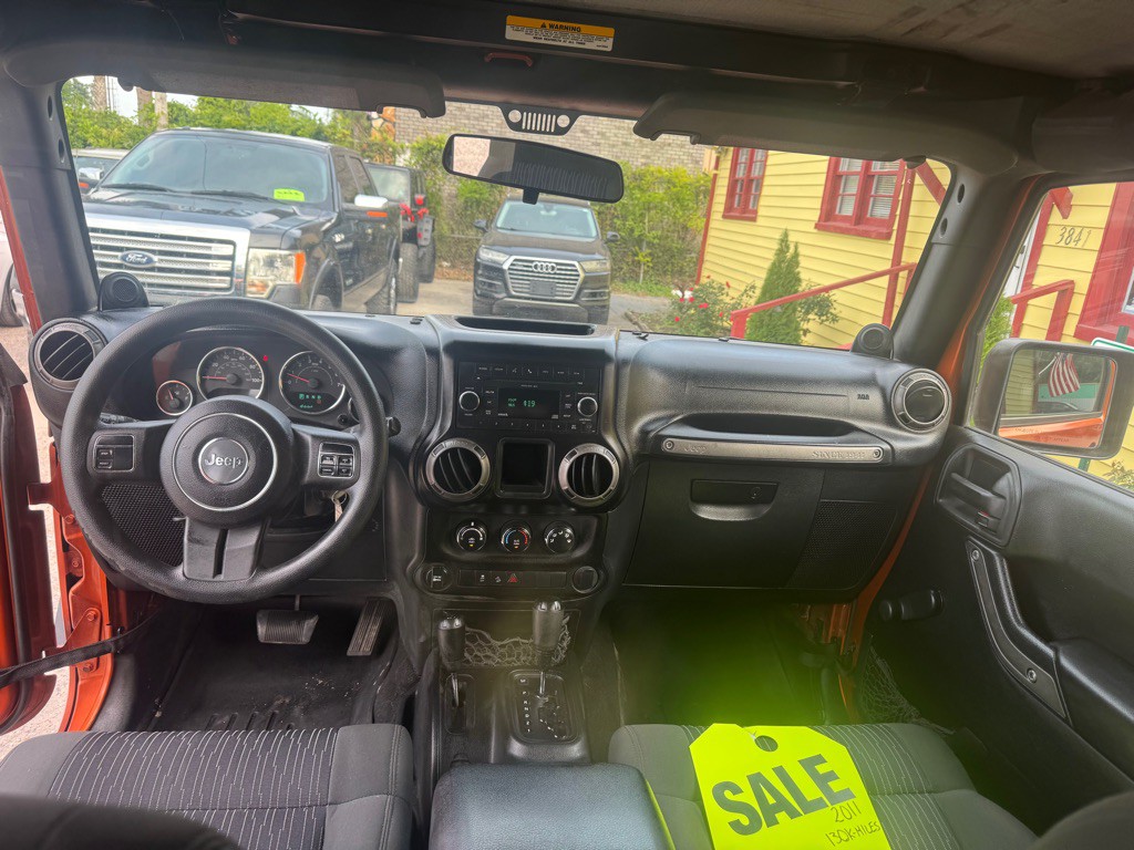 2011 Jeep Wrangler Unlimited Image 18