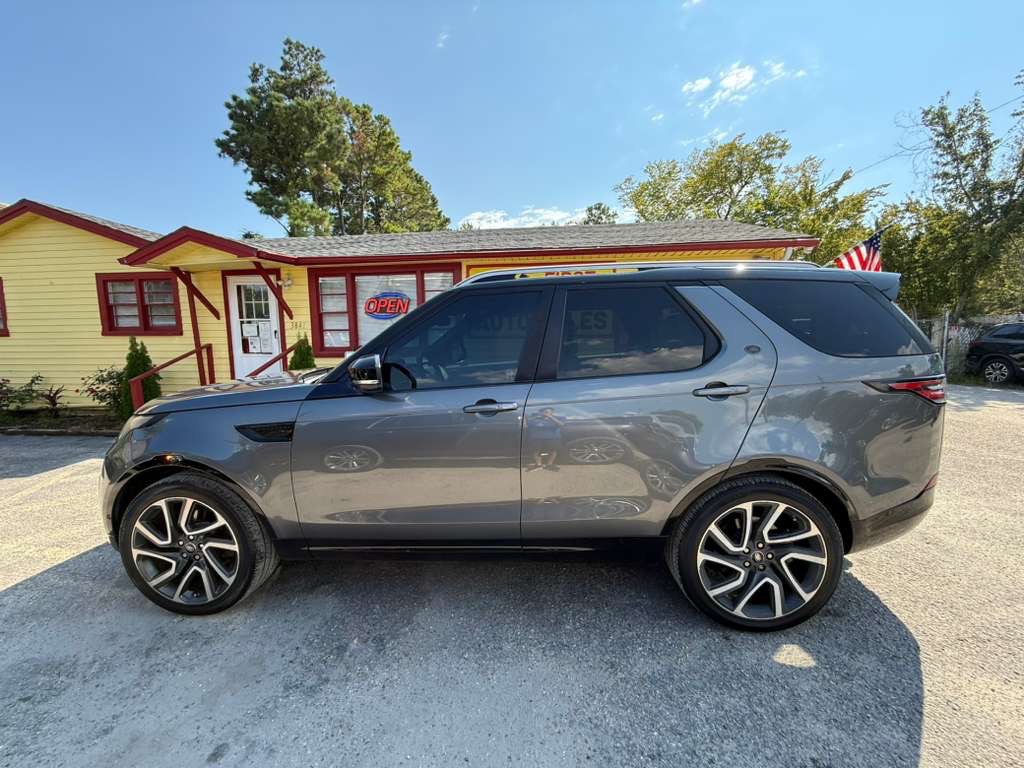2017 Land Rover Discovery Image 4