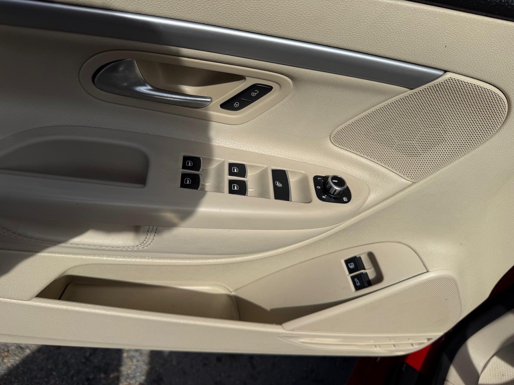 2014 Volkswagen Eos Image 22