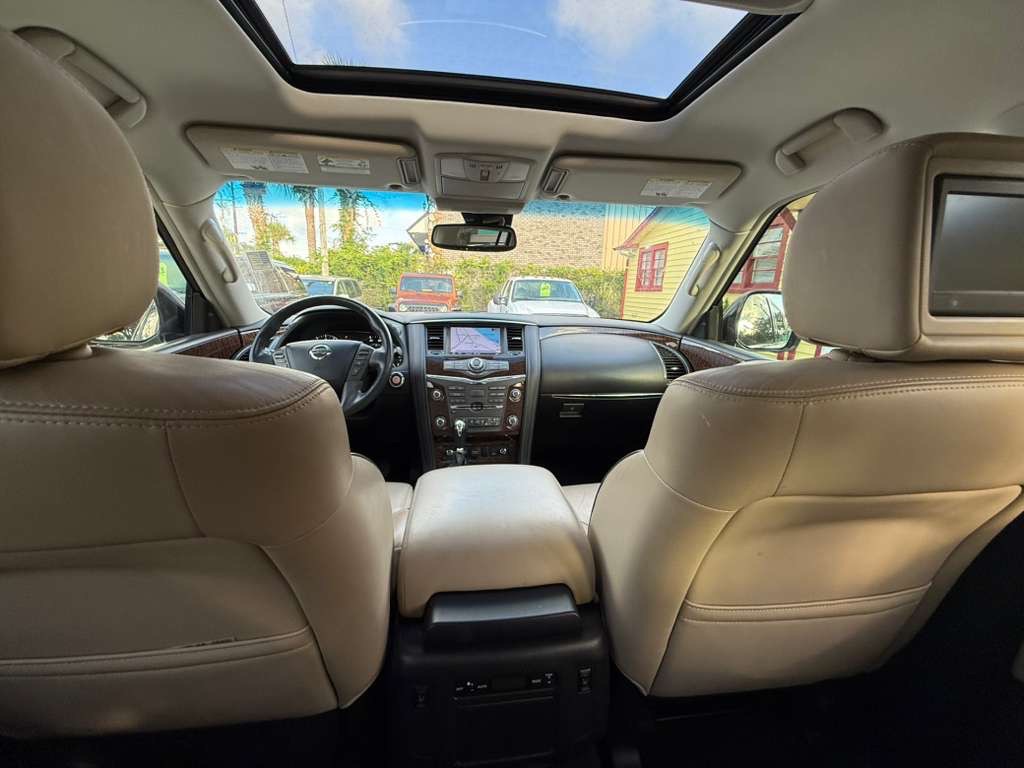 2017 Nissan Armada Image 9