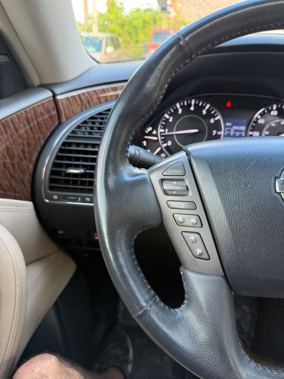 2017 Nissan Armada Image 13