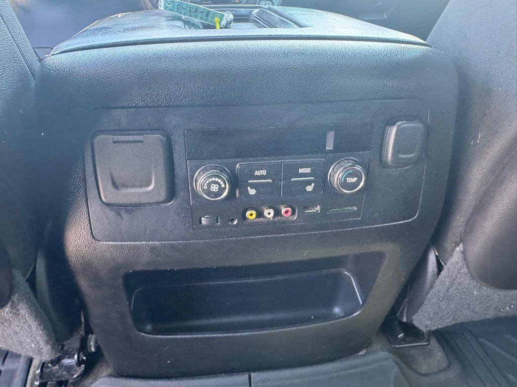 2015 Chevrolet Tahoe Image 22