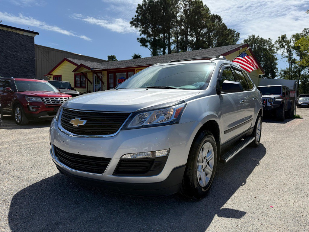 2017 Chevrolet Traverse Image 1