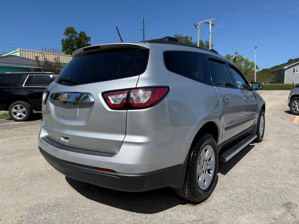 2017 Chevrolet Traverse Image 5