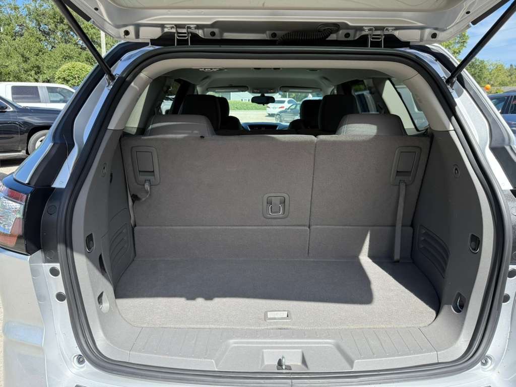 2017 Chevrolet Traverse Image 10