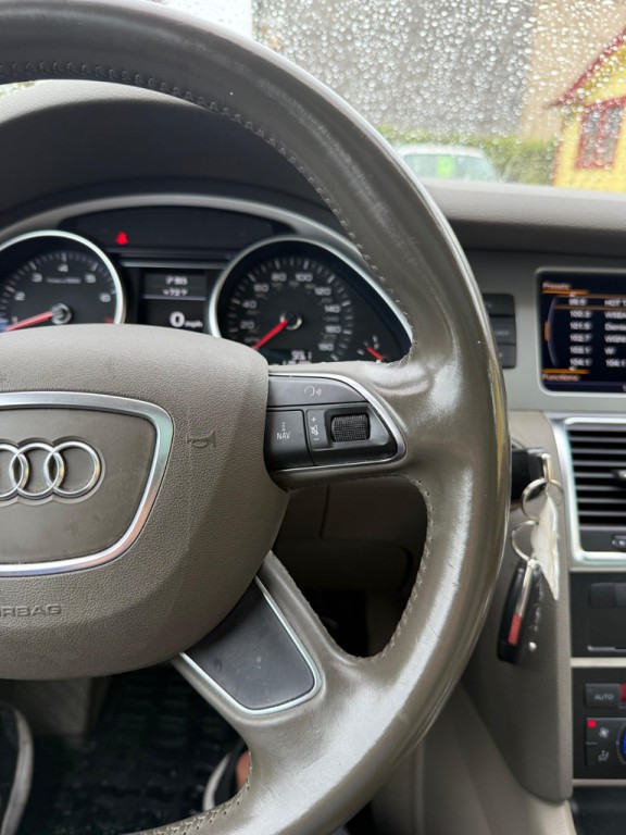 2015 Audi Q7 Image 13