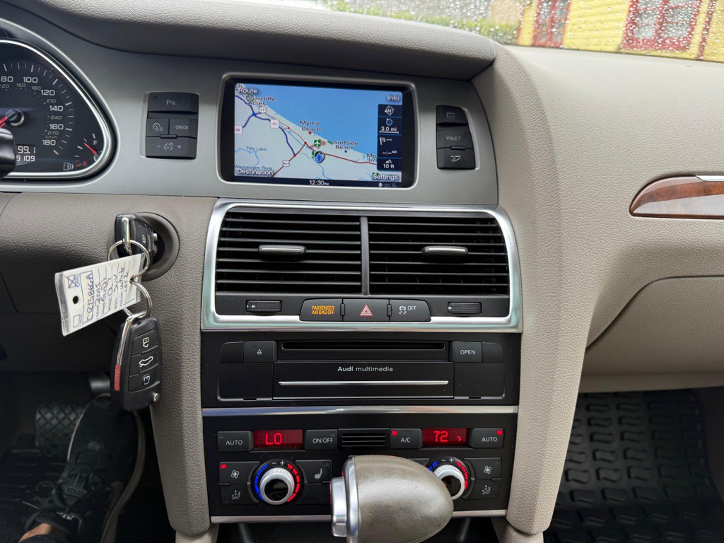 2015 Audi Q7 Image 17