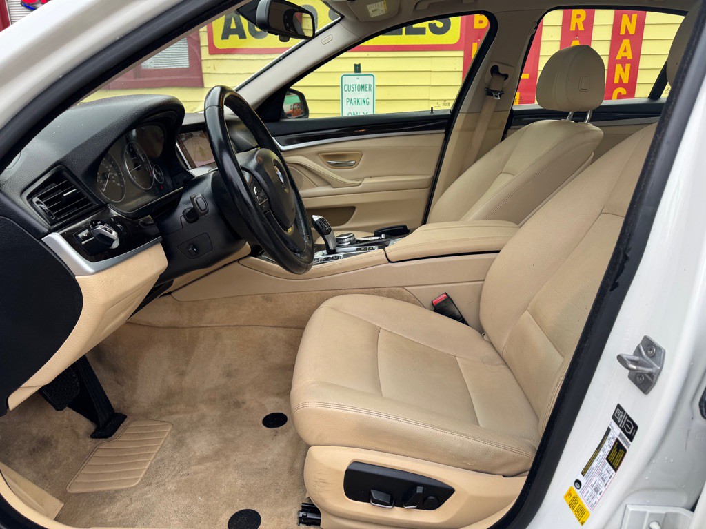 2015 BMW 5 Series Image 14