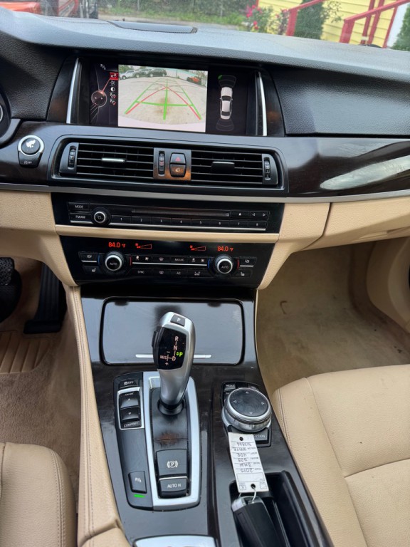 2015 BMW 5 Series Image 21