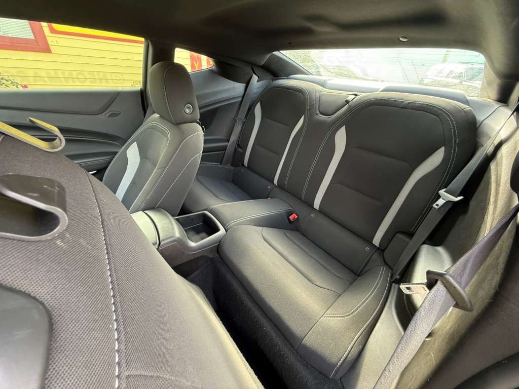2021 Chevrolet Camaro Image 25
