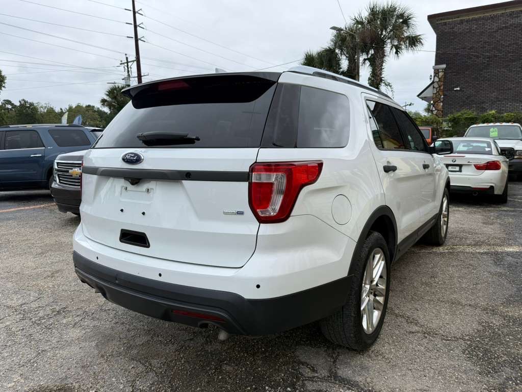 2016 Ford Explorer Image 5