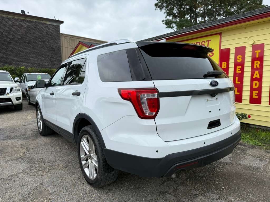 2016 Ford Explorer Image 7