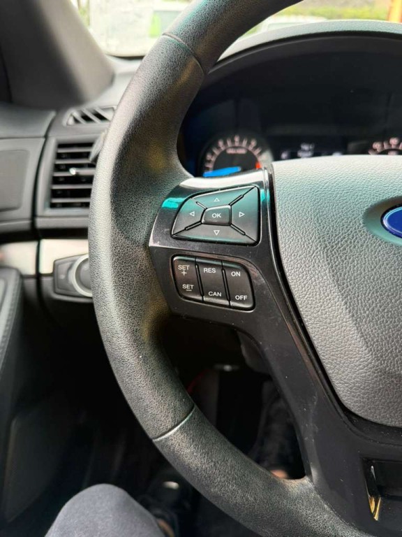 2016 Ford Explorer Image 11