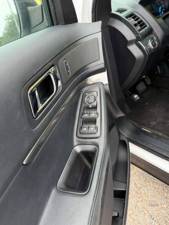 2016 Ford Explorer Image 14