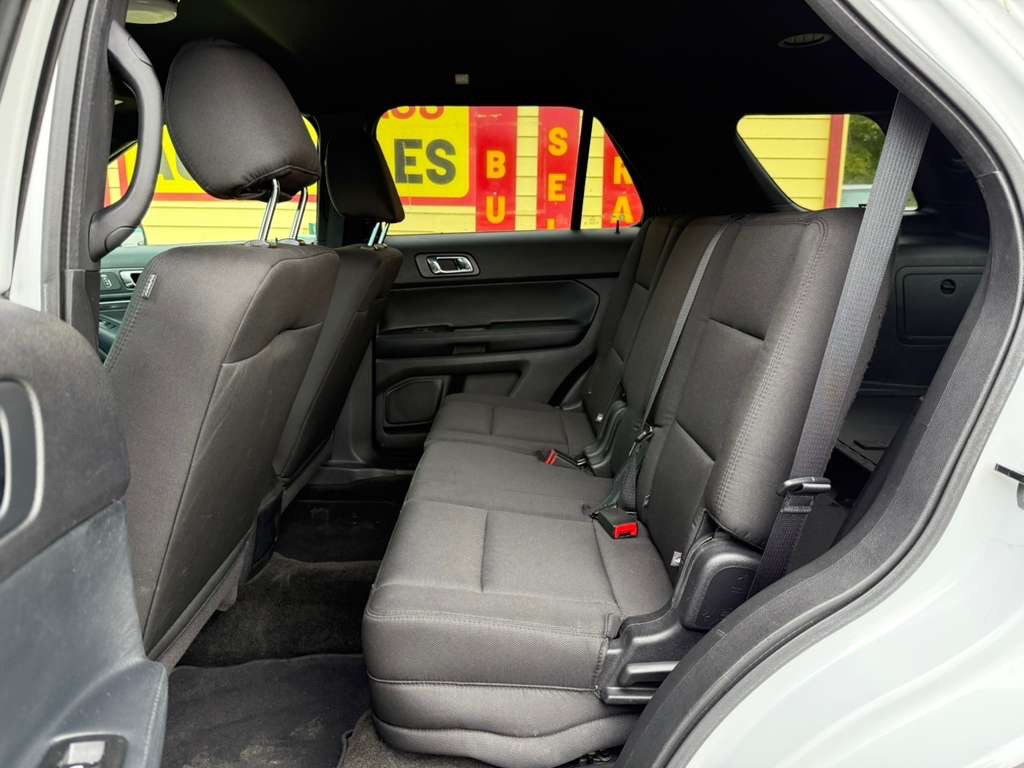 2016 Ford Explorer Image 19